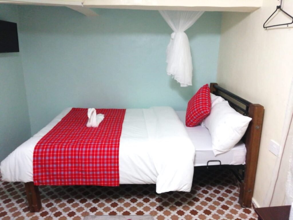 Dorchester Hotel Kenya room 1